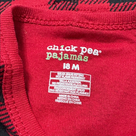 Chick pea Pajama Set Kids size 18 months Red and Gray Reindeer Pajama Set - Picture 6 of 9